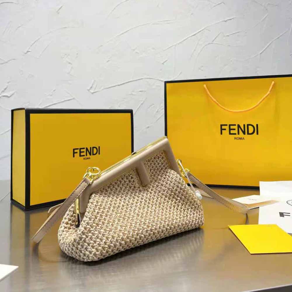 Sac Fendi First Beige