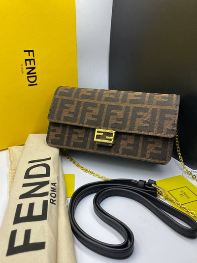 Fendi
Sac à main en toile Baguette